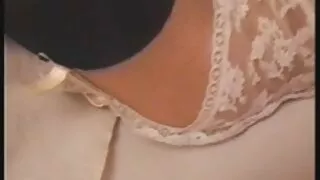 අපි ධනවත් මිනිසාගේ මැදිරියට රිංගුවා.