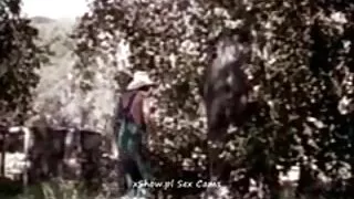 Stepad fucks staughtern සහ ඇගේ පෙම්වතිය.