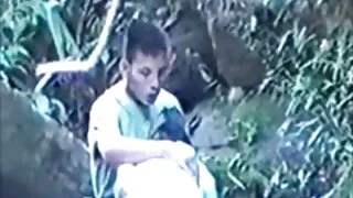සුදු මිනිහා කළු staughter.